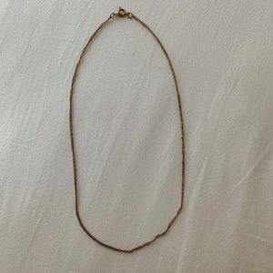 Gold color 18 in chain necklace